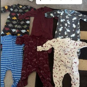 Assorted baby clothes 3-6 months